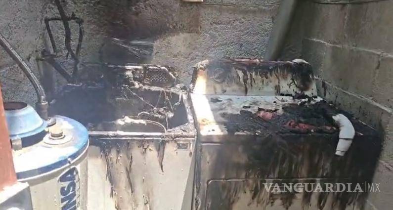 $!La lavadora y la secadora resultaron con daños totales a consecuencia del corto circuito.