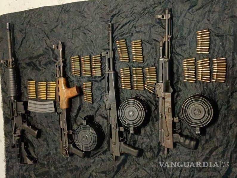 Capturan en Nuevo León a grupo criminal con armas de uso exclusivo del Ejército y drogas