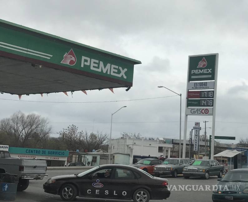 En la frontera de Coahuila sigue bajando el precio de la gasolina y se garantiza el abasto