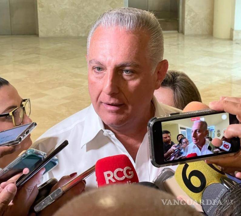 $!El alcalde Cepeda González, informó además que continúan los preparativos para los eventos que habrá en Torreón para ver el eclipse solar el próximo lunes 8 de abril.