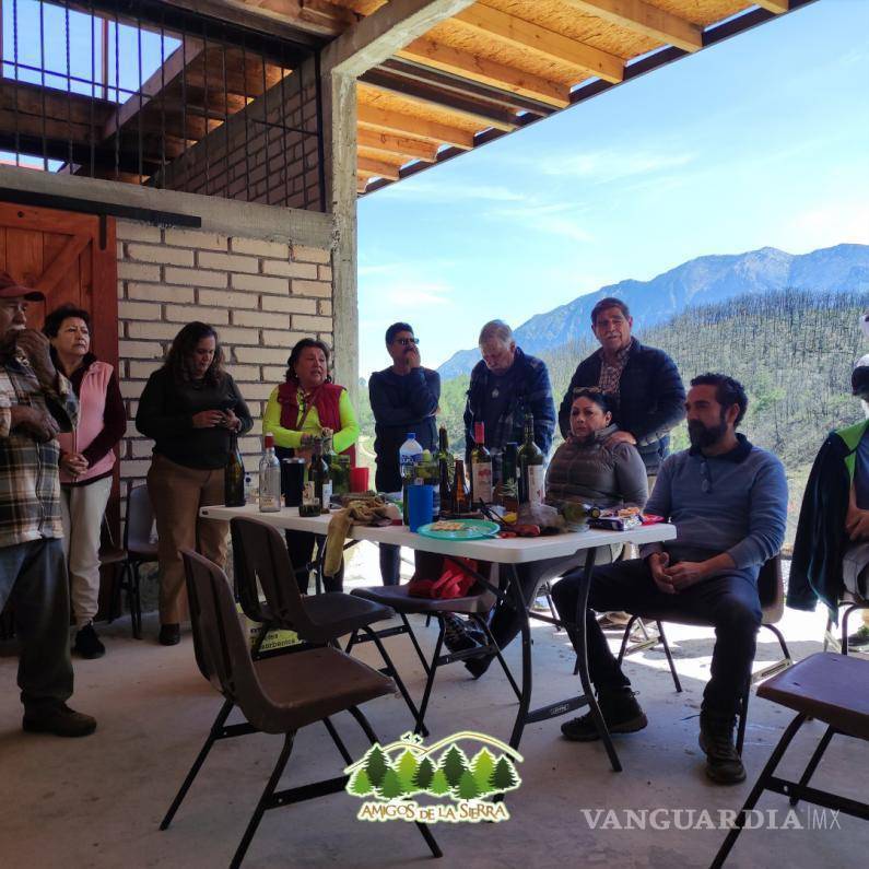 $!Si bien son muy trabajadores en el ecologismo, también se dan tiempo para festejar.