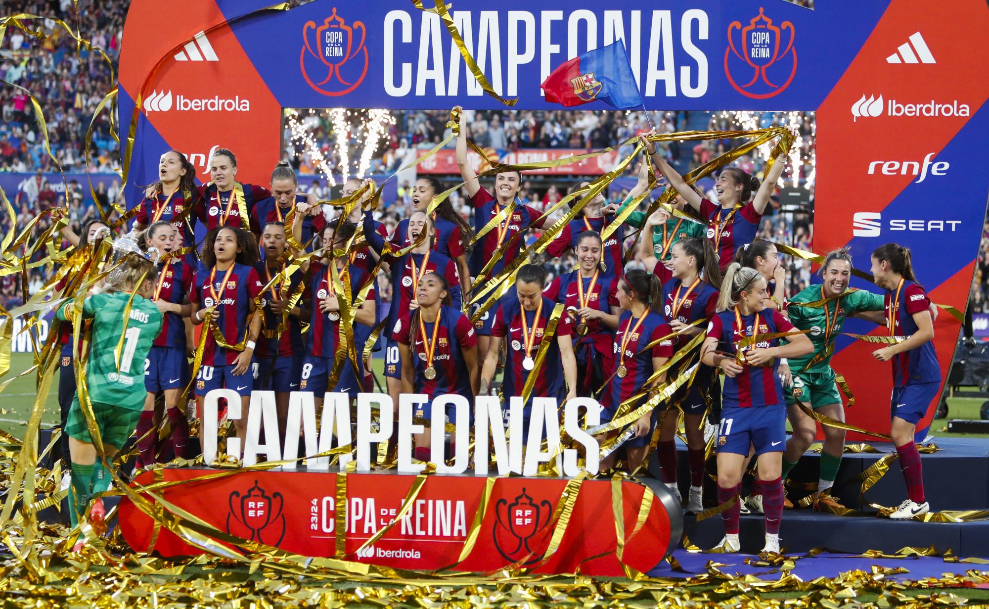 El Barcelona Femenino ha logrado un impresionante triplete de títulos españoles tras conquistar la Copa de la Reina al aplastar a la Real Sociedad con un contundente 8-0 en Zaragoza. Con este triunf