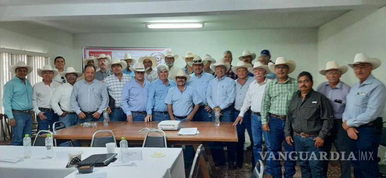 $!Durante la reunión de consejo se discutió la problemática que enfrenta el sector ganadero y los retos que tiene el sector en Coahuila como estado fronterizo.