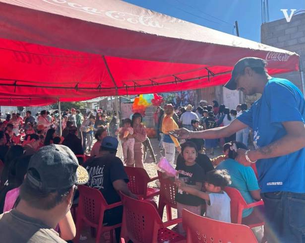 Familias del Quinto Sector participaron en la tradicional posada organizada por ciudadanos voluntarios.