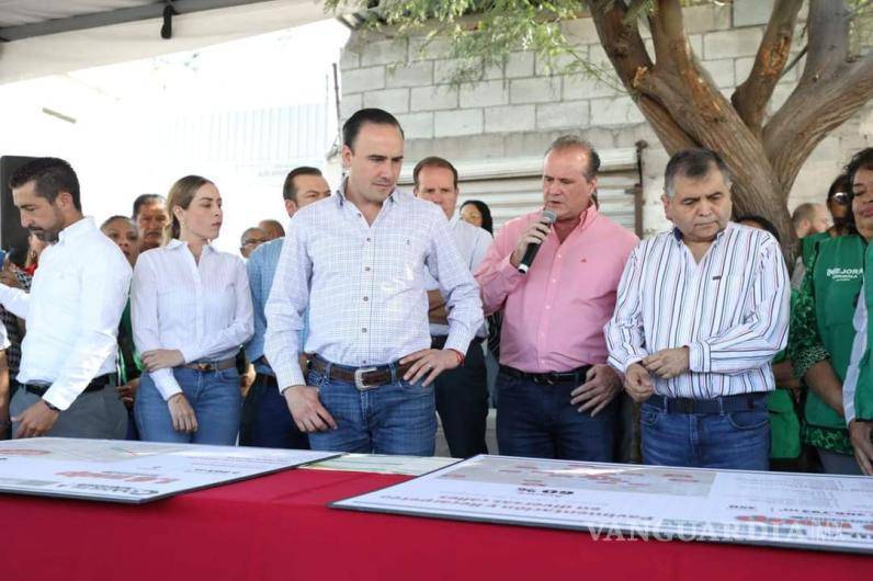 $!El gobernador Manolo Jiménez, anunció nuevos proyectos para el 2025 enfocados en continuar las mejoras de infraestructura urbana y desarrollo económico en Torreón.