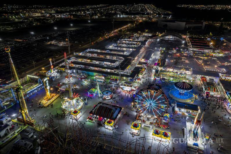 $!Los juegos mecánicos siempre son atractivos para los pequeños.