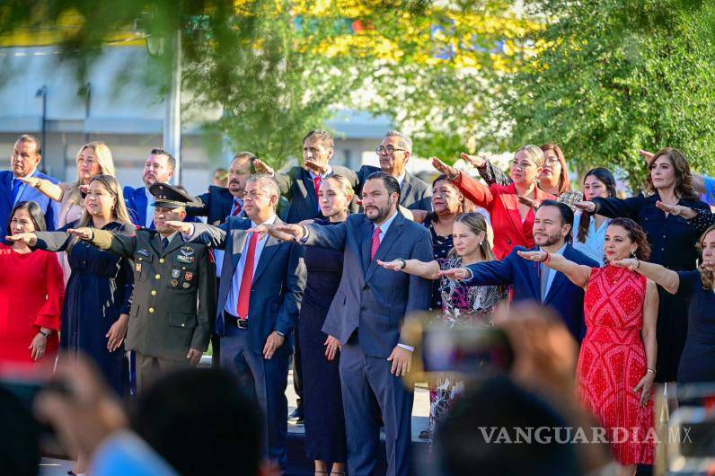 $!Con presencia de autoridades de todos los órdenes de gobierno, se celebraron los 336 años de Monclova.
