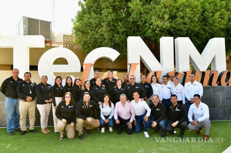 $!Coahuila va a seguir produciendo vehículos de combustión interna y a la par, más automóviles eléctricos y se van a requerir miles de personas con mano de obra calificada, dijo Miguel Riquelme.