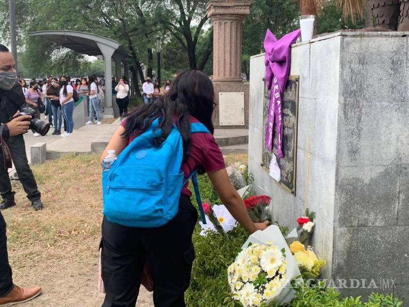 $!Escobar de nueva cuenta cuestionó a las autoridades porque consideró que hubo fallas en la búsqueda de su hija.