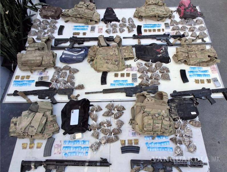 $!Dos adolescentes de 15 y 16 años y siete adultos son detenidos tras Operativo Muralla, en Nuevo León