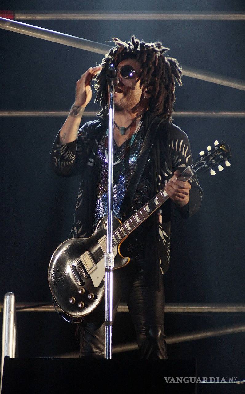 $!Lenny Kravitz conquista Monterrey