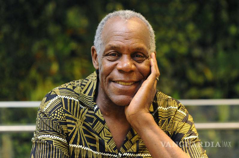 $!Danny Glover visita la tumba de Fidel Castro en Cuba