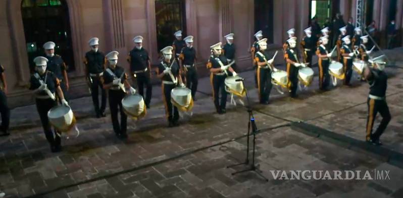 $!Desde Saltillo, da Grito de Independencia 'virtual' Miguel Riquelme