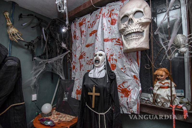 $!La decoración de Halloween de Jazheel Valencia combina diversión, sustos y conciencia sobre la tenencia responsable de animales.