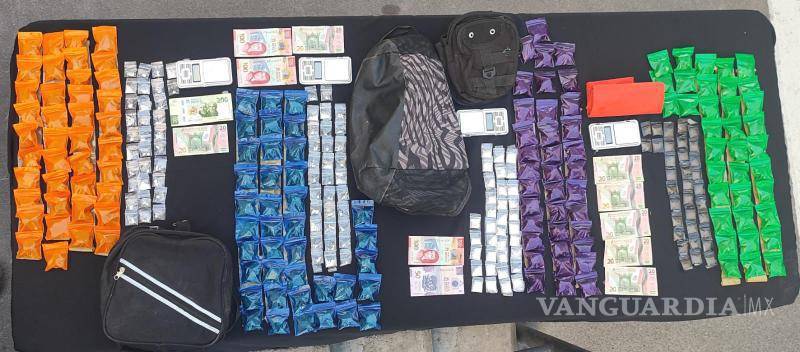 $!Fuerza Civil “revienta” un punto de venta de droga, en Nuevo León