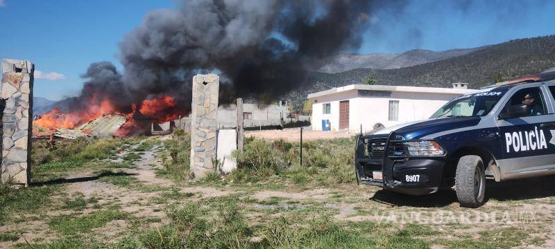 $!Según informaron los habitantes, la propiedad pertenece a Luis Alonso Flores, originario de Saltillo.