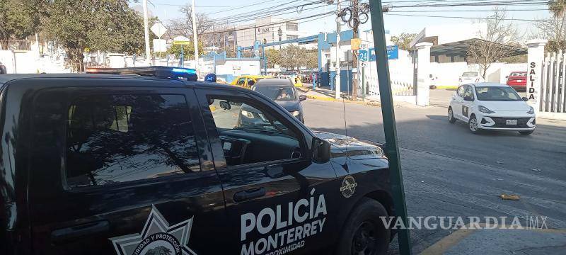 $!Movilización policiaca por amenaza de balaceras en prepas de la UANL