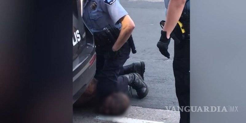 Autopsia de George Floyd reveló que murió por ‘asfixia mecánica’