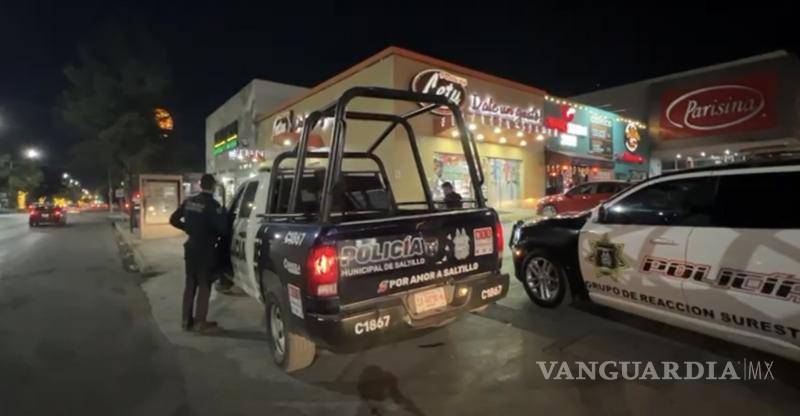 $!Elementos de la Policía Municipal acordonaron la zona durante el operativo.