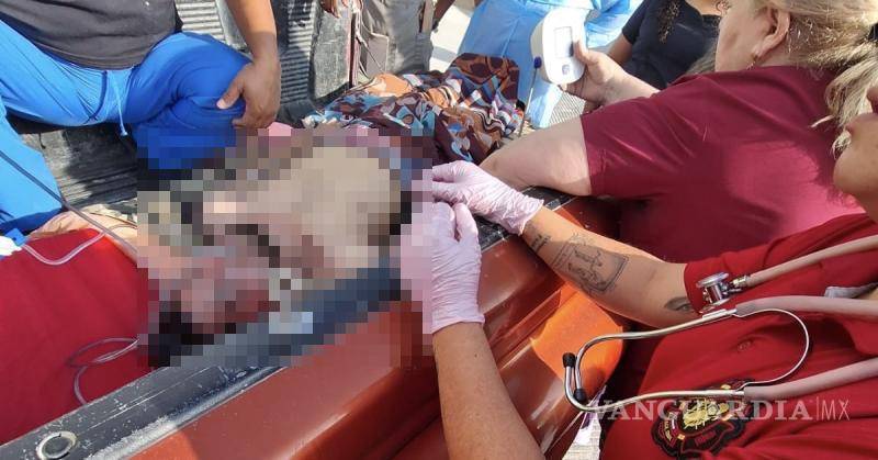 $!Personal médico atendió al joven al llegar a la Clínica de Salud Municipal en Arteaga.