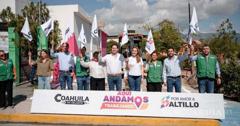 $!Durante el banderazo de arranque, autoridades municipales anunciaron la ampliación del centro comunitario de Satélite Sur, pero los trabajos aún no comienzan.
