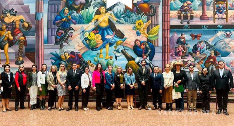 $!Naneth Molina, fundadora y presidenta nacional de MUGAM, encabezó la representación mexicana junto con líderes de distintos estados del país.