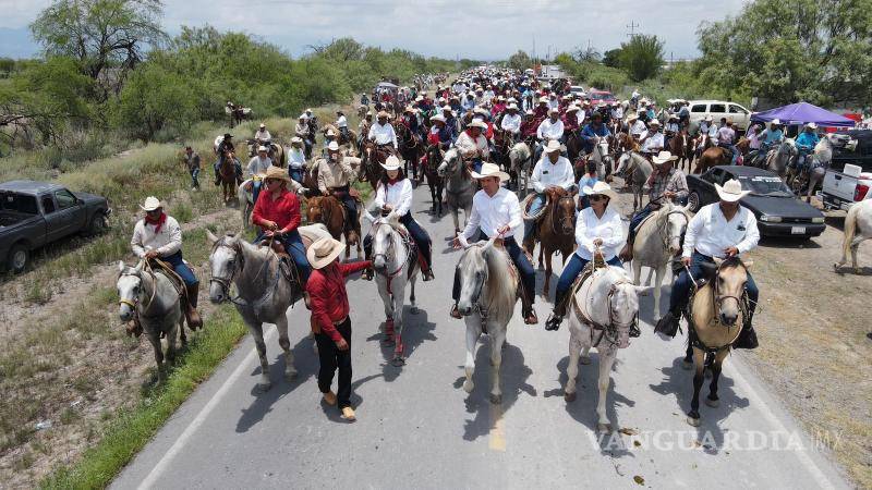 $!Más de 800 jinetes participaron en la cabalgata, recorriendo las comunidades rurales de San Buenaventura.