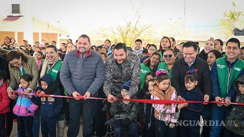 $!El alcalde Carlos Villarreal entrega un espacio seguro y funcional a los estudiantes.