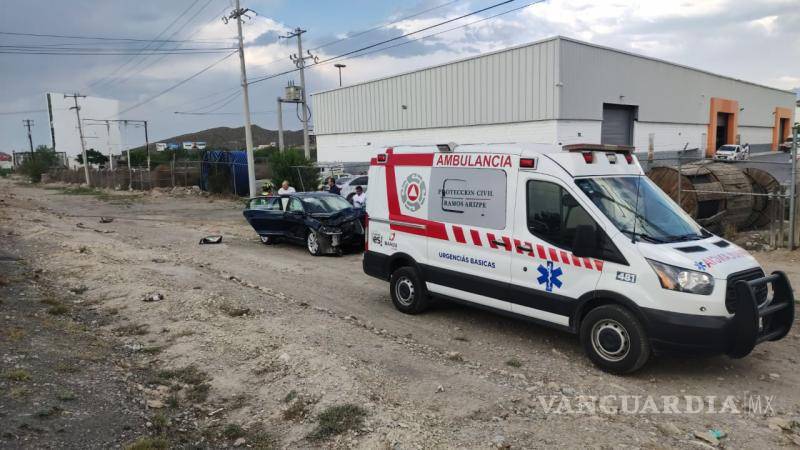 $!En los límites de Ramos con Saltillo ocurrió el accidente vial que dejó pérdidas materiales sin cuantificar.