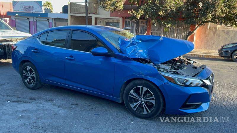 $!El Nissan Sentra involucrado en el accidente fue remolcado a un corralón municipal tras ser asegurado como garantía.