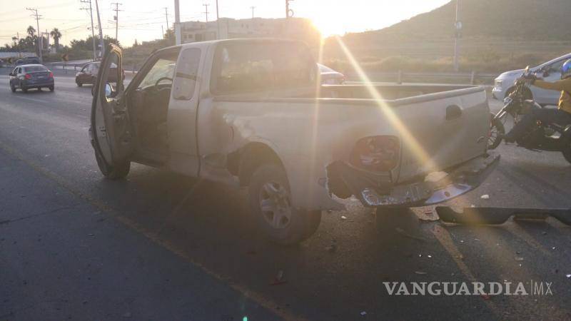 $!No hubo personas lesionadas pese a lo aparatoso del accidente.