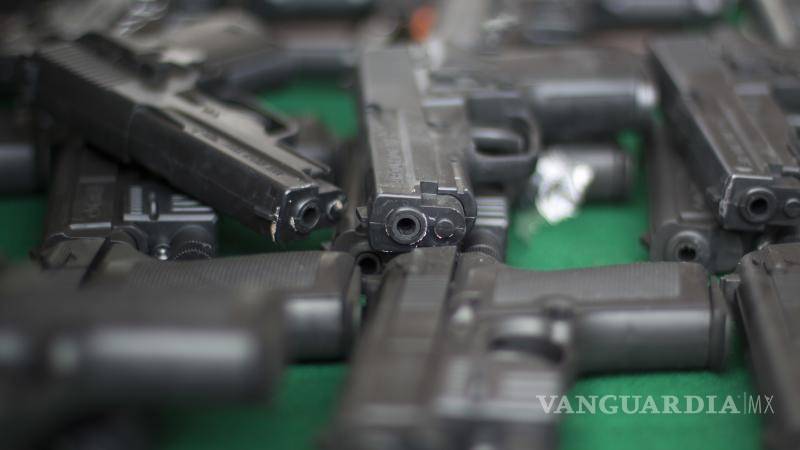 $!'Si quieres una, yo te la vendo': Mercado negro de armas en la CDMX
