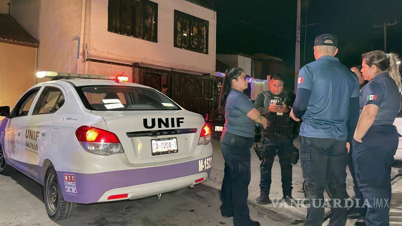 $!La Agencia de Investigación Criminal y autoridades municipales responden al reporte de la muerte de Luis Ismael en la colonia Satélite Sur.