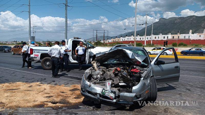 $!Autoridades municipales detuvieron al conductor responsable del accidente, Felipe Miguel Macías.