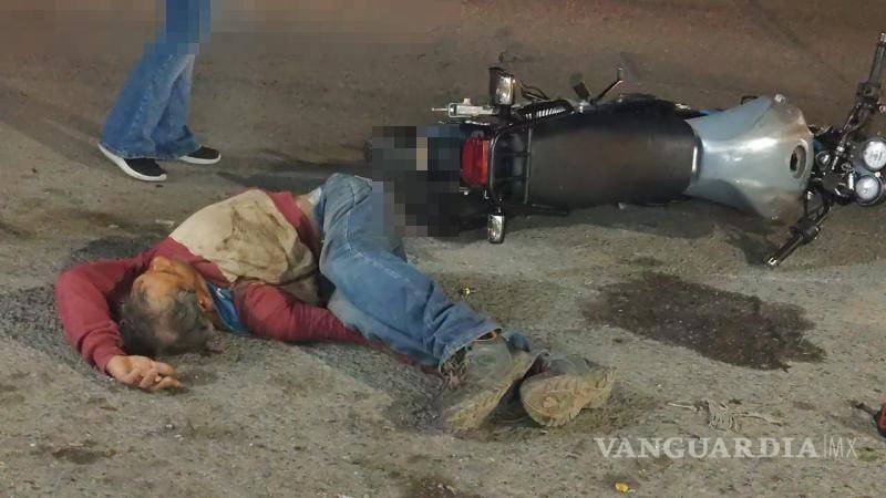 $!Manuel ¨N¨ fue trasladado grave al Hospital General tras ser atropellado en la colonia Chamizal.