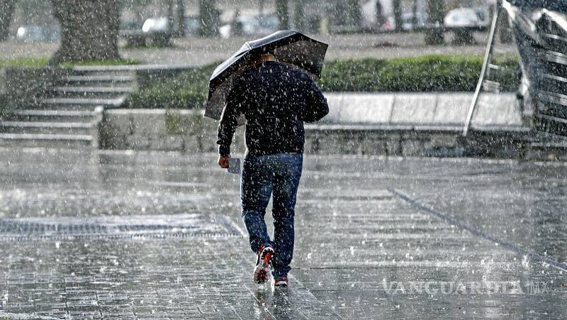 $!Tu jugo del día: Saquen los paraguas y no los guarden, lloverá toda la semana en la mayor parte de México