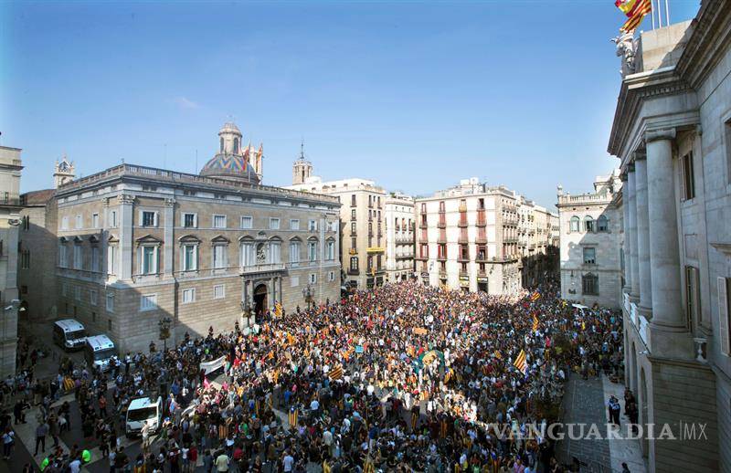 $!Confusión en las calles catalanas tras el mensaje de Puigdemont