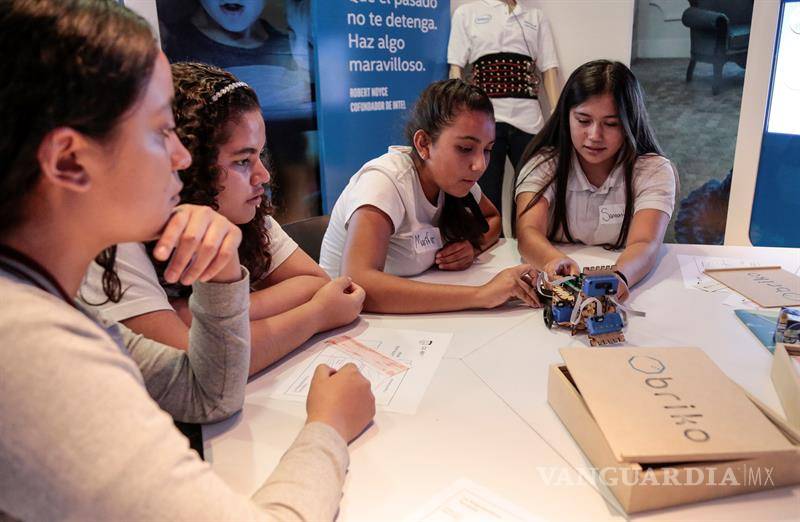$!Mentoras motivan a 900 niñas mexicanas a estudiar ciencias e ingenierías