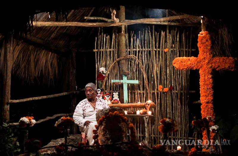 $!Pobladores de Mixquic mantienen viva tradición del Día de Muertos en México