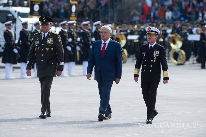 $!En desfile militar, AMLO acusa a industria bélica de avivar guerra en Ucrania... y a la ONU por no actuar