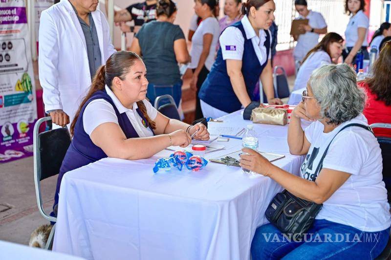 $!Médicos y enfermeras atendieron consultas generales y problemas de salud mental.
