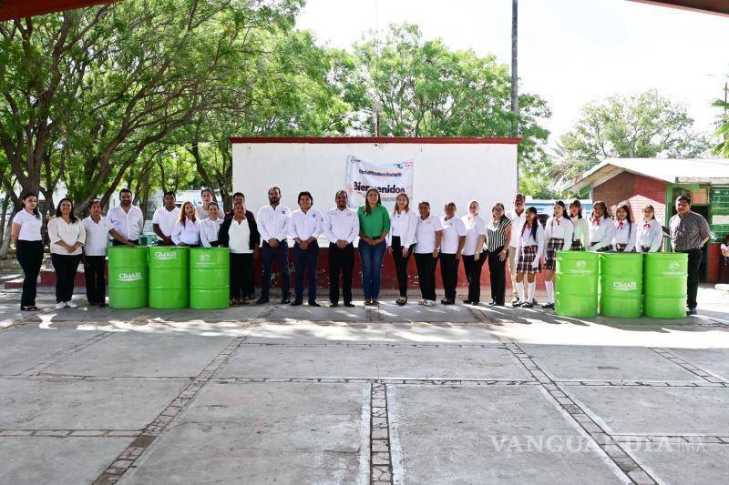 $!Los recipientes fueron donados por la empresa Tecnología Ambiental Especializada y distribuidos en instituciones educativas.