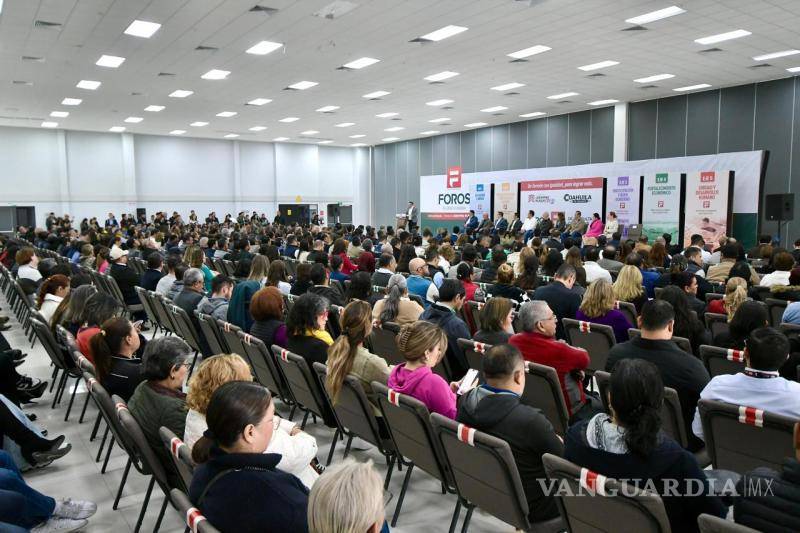 $!Representantes empresariales y ciudadanos trabajan en conjunto para definir el Plan Municipal de Desarrollo.