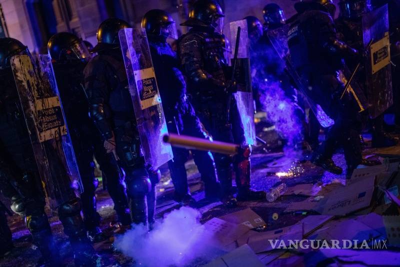 $!Reprime la policía en Barcelona manifestación independentista