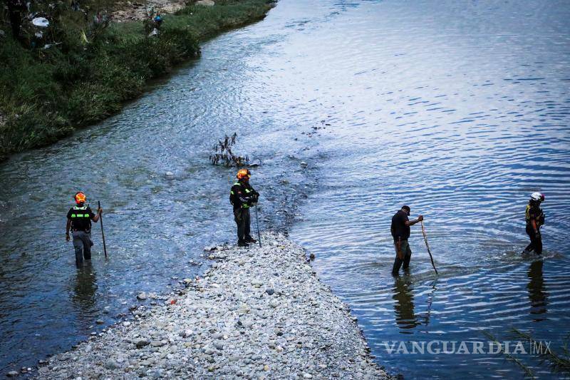 $!‘Peinan’ Río Pesquería en búsqueda de un hombre arrastrado por la corriente, en NL