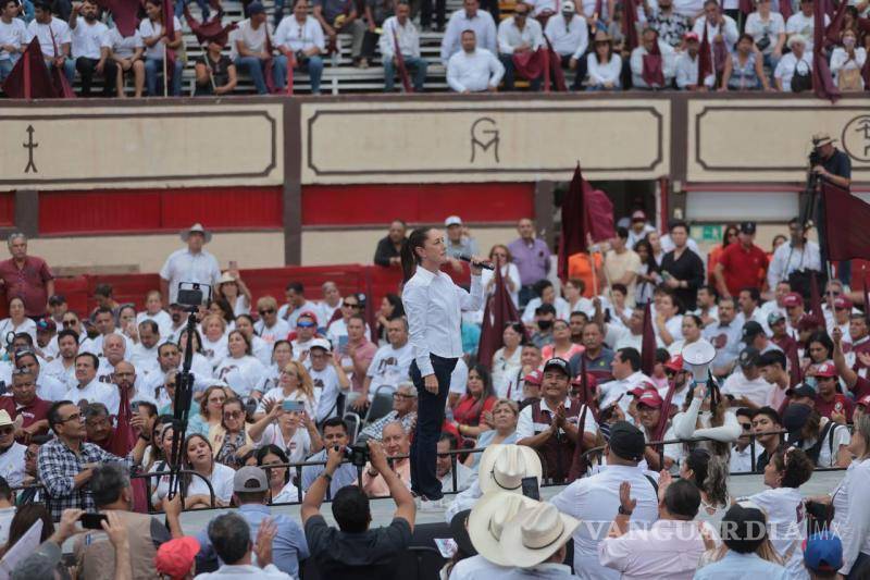 $!Sheinbaum advirtió sobre la oposición que pone en riesgo programas sociales.