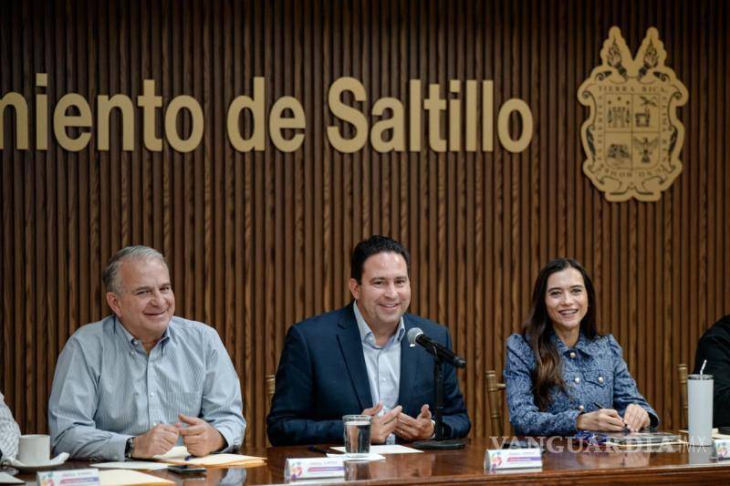 $!El alcalde Javier Díaz González pidió reforzar las acciones municipales ante intentos de invasión y venta irregular de terrenos en Saltillo.