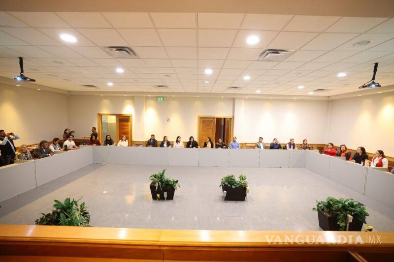 $!El conversatorio tuvo lugar en el Centro de Justicia Penal, en el marco del Día Internacional de las Personas con Discapacidad.