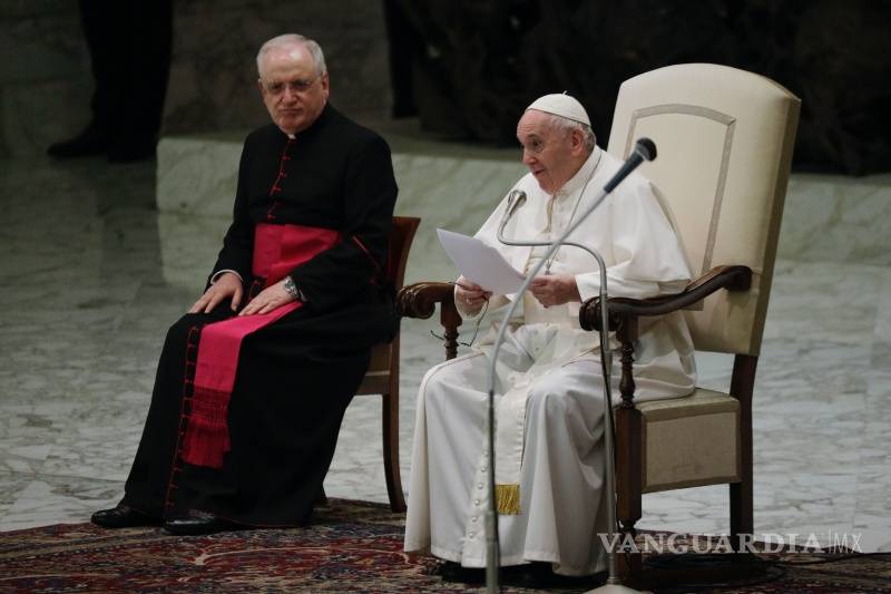$!Critican al papa Francisco reanudar las audiencias sin usar cubrebocas
