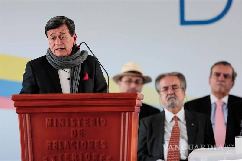 $!Colombia pide al ELN cesar los secuestros al abrir diálogos de paz